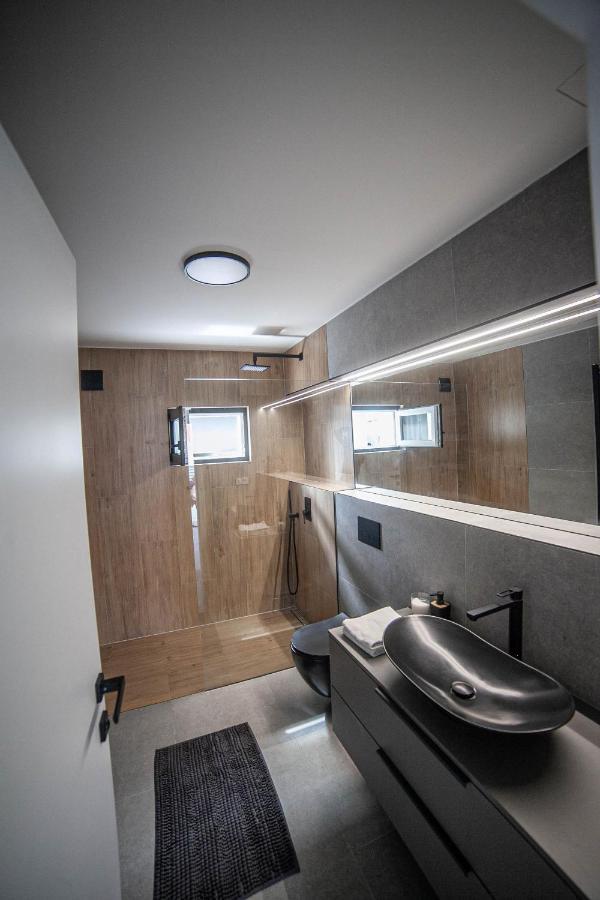 Apartman Teo เวลิคาโกริตซา ภายนอก รูปภาพ