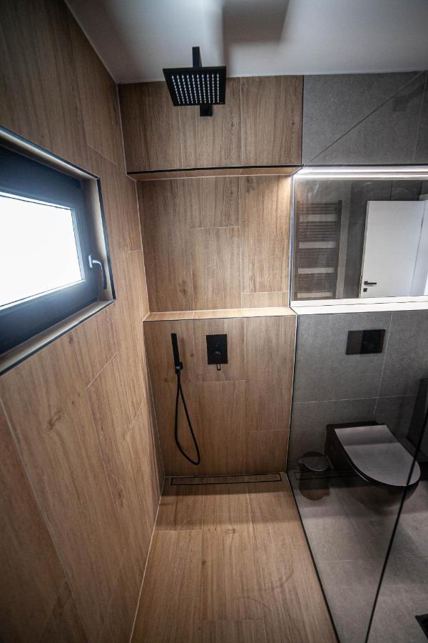 Apartman Teo เวลิคาโกริตซา ภายนอก รูปภาพ